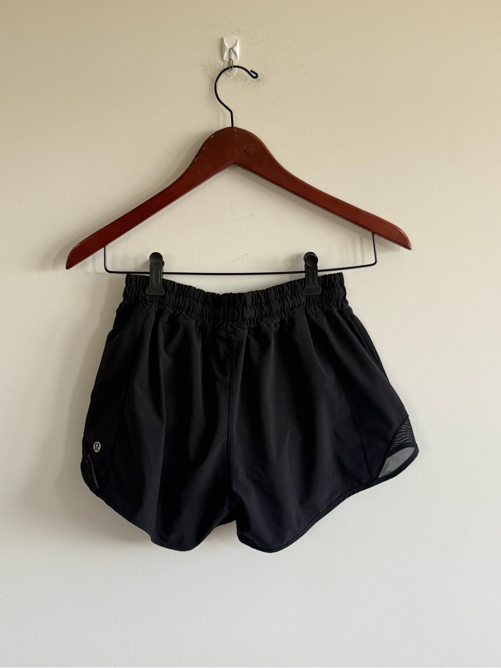 NEW lululemon Black “R” Run Shorts with Mesh Trim